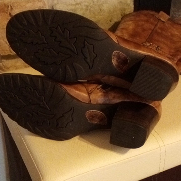 Born women's tall Boot size 7 tan leather - Picture 3 of 7